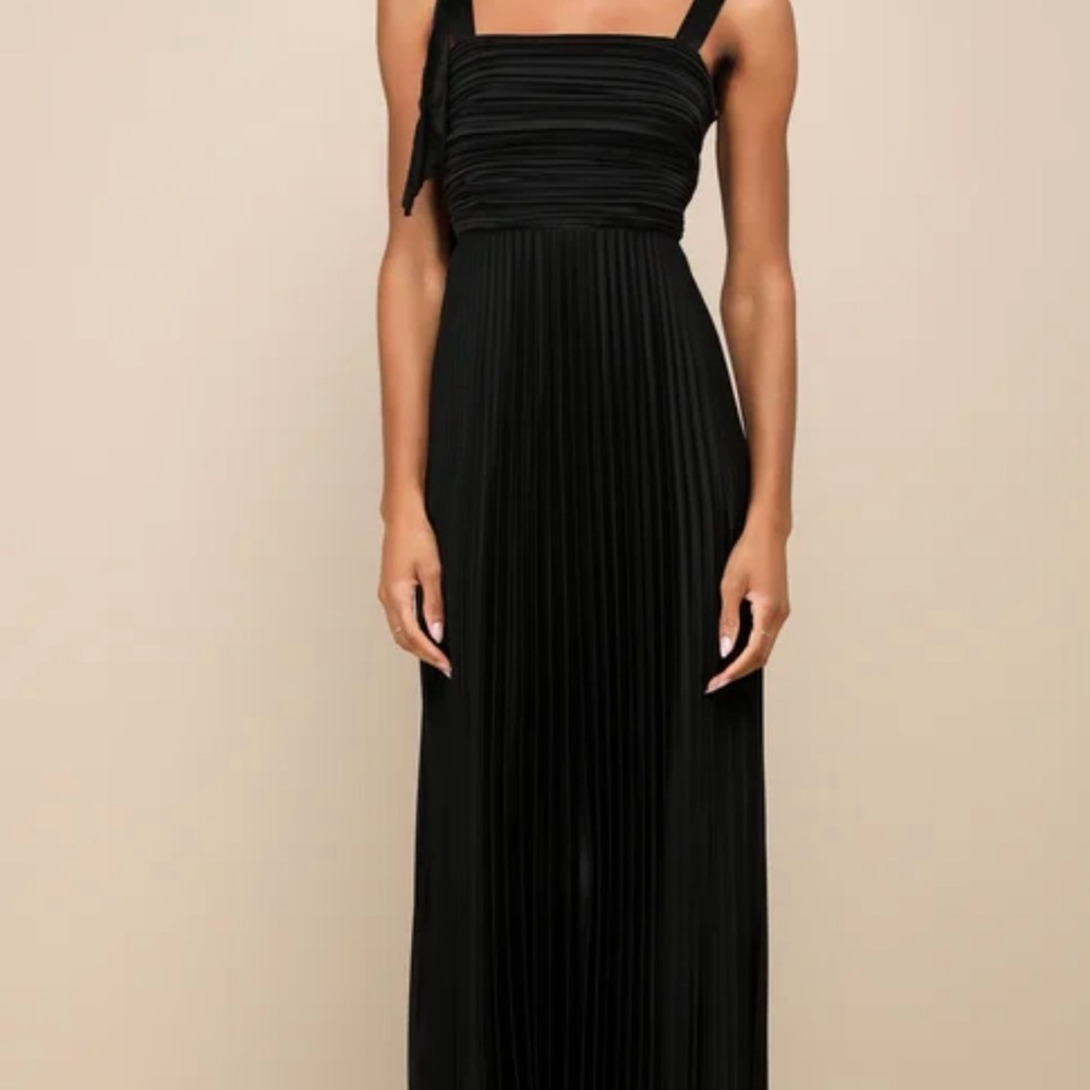 Lulu's Black Maxi Dress